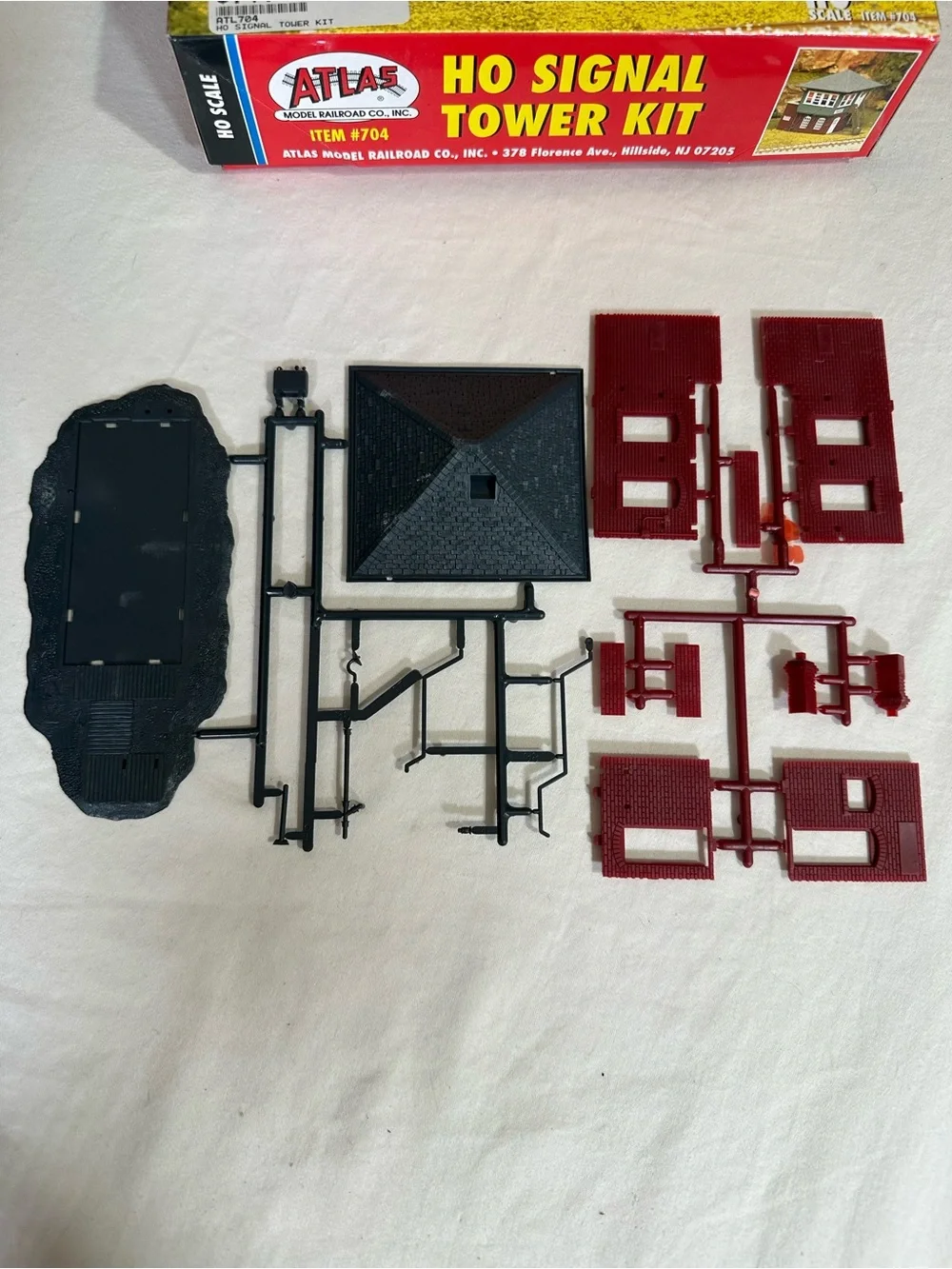 HO Signal Tower Kit Item #704 Atlas Model Railroad Co Inc